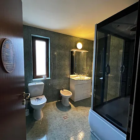 Retreat In The * براشوف