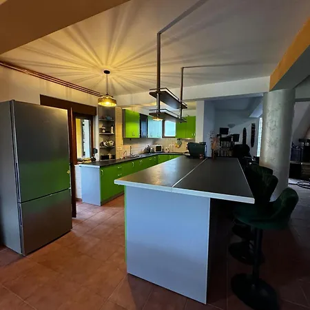 Retreat In The Villa *
