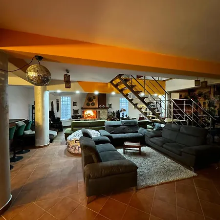 Retreat In The Villa Brasov